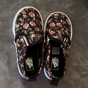 Vans Kids Floral Slip-On Sneakers in Black and Pink